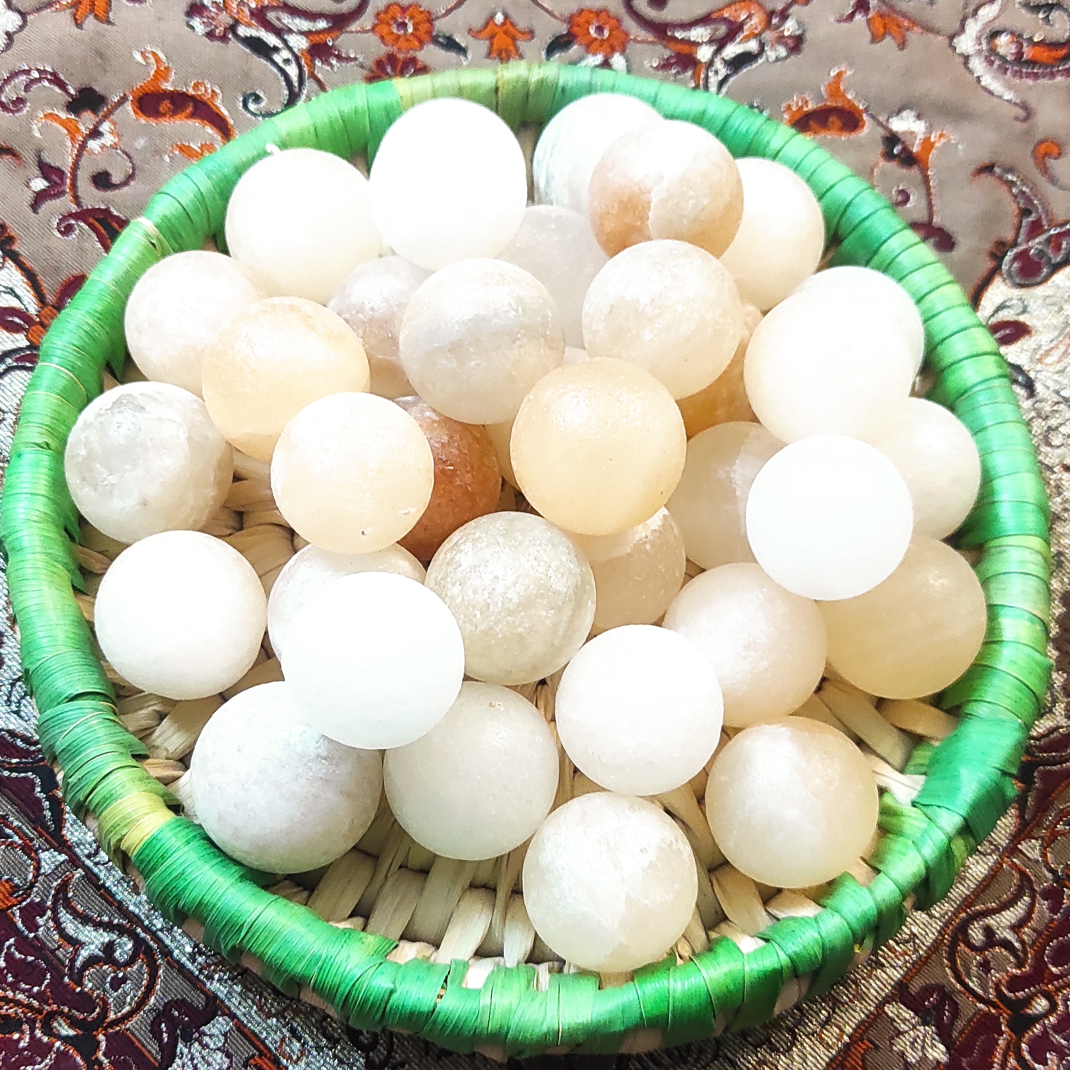گوی ماساژ سنگ نمک قطر 2.5 بسته 50 عددی