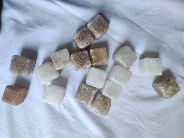 مکعب سنگ نمک 2.5 فروش عمده